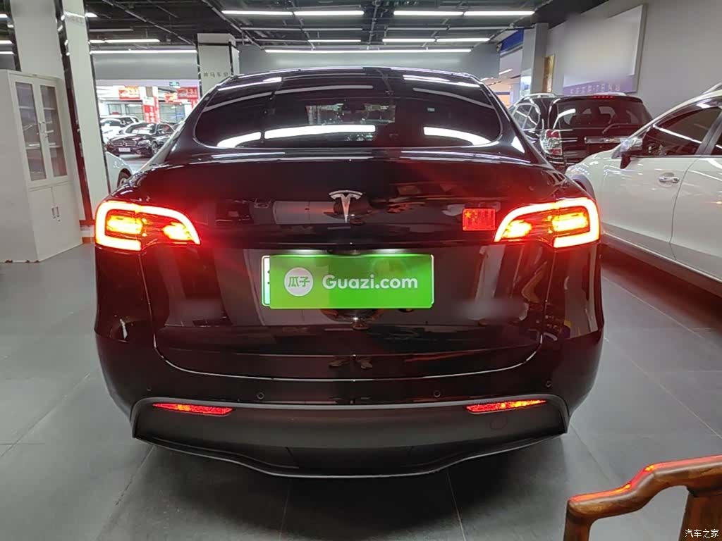 Tesla Model Y, 2021 6