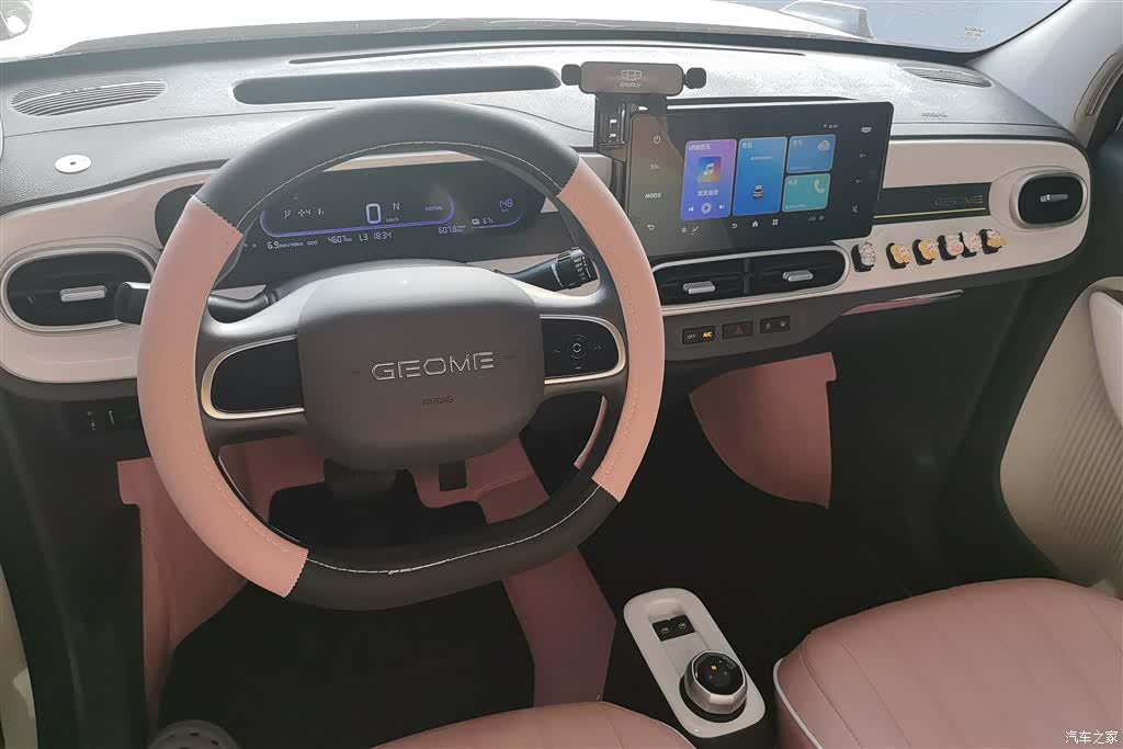 Geely Panda, 2025 12