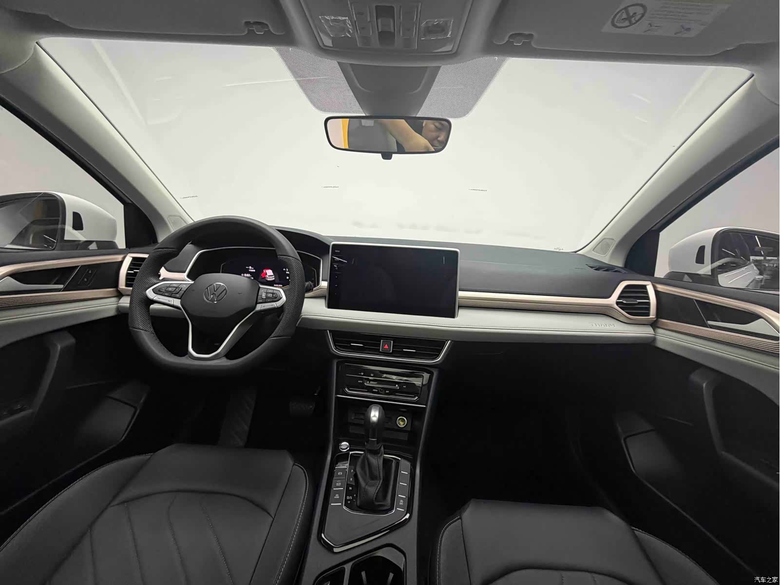 Volkswagen Tharu, 2024 13