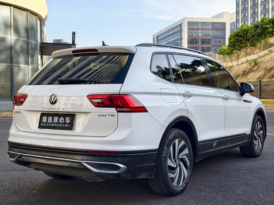 Volkswagen Tiguan L