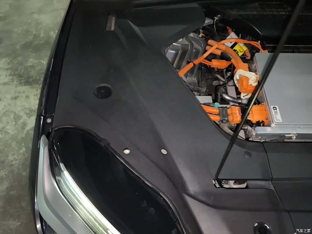 NIO ES8, 2022 21