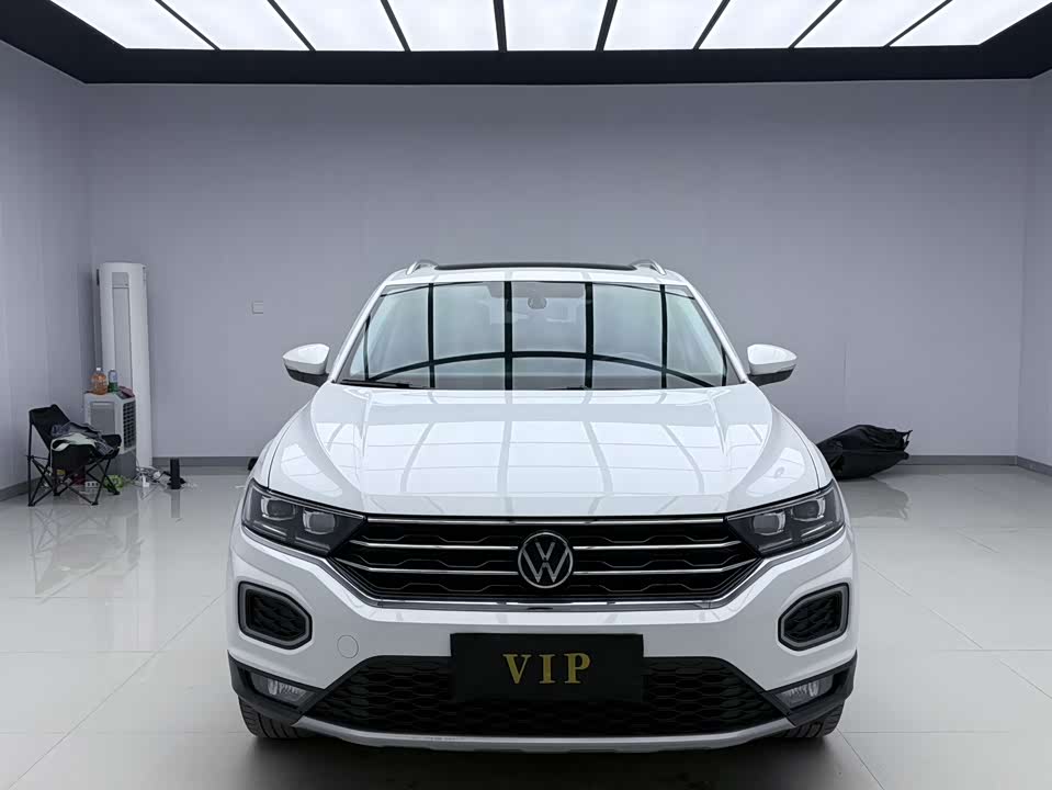 Volkswagen T-ROC exploring Songs