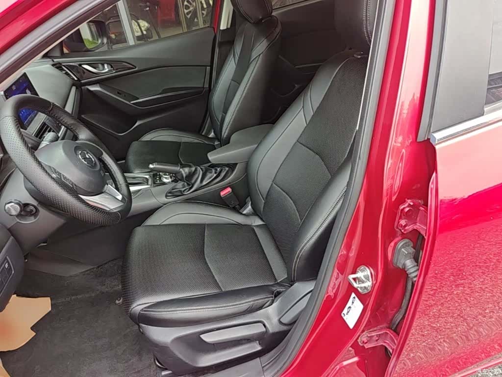 Mazda Mazda3, 2016 15