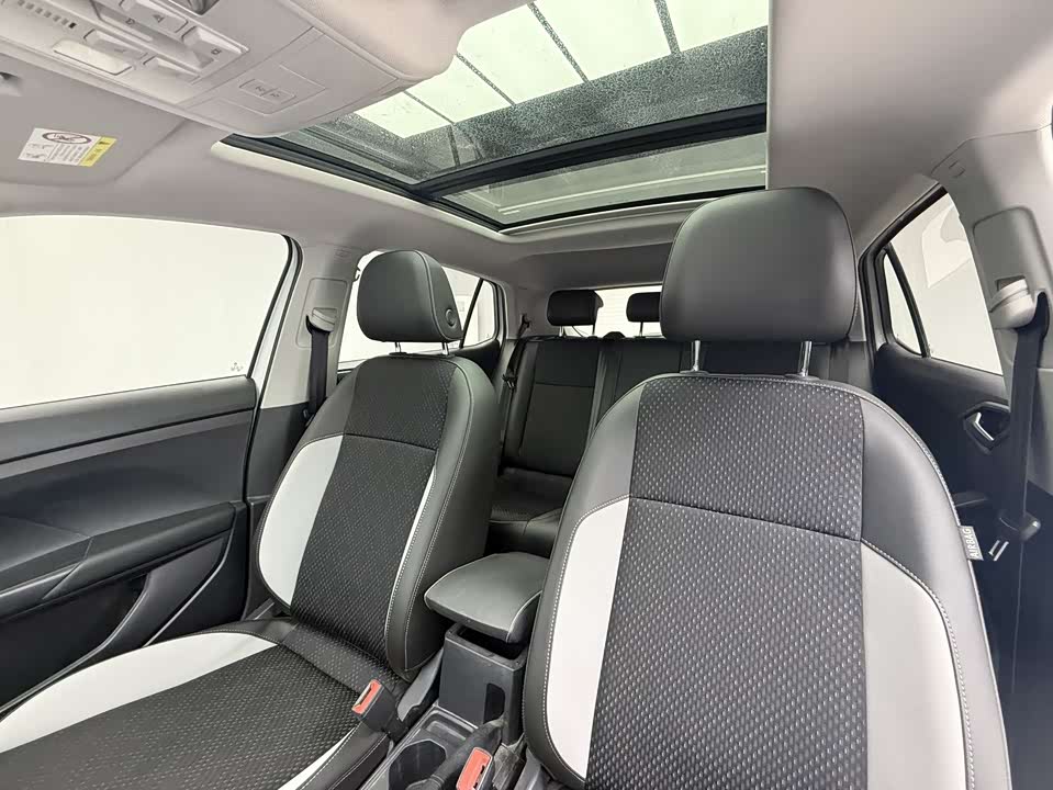 Volkswagen Exploring the shadow