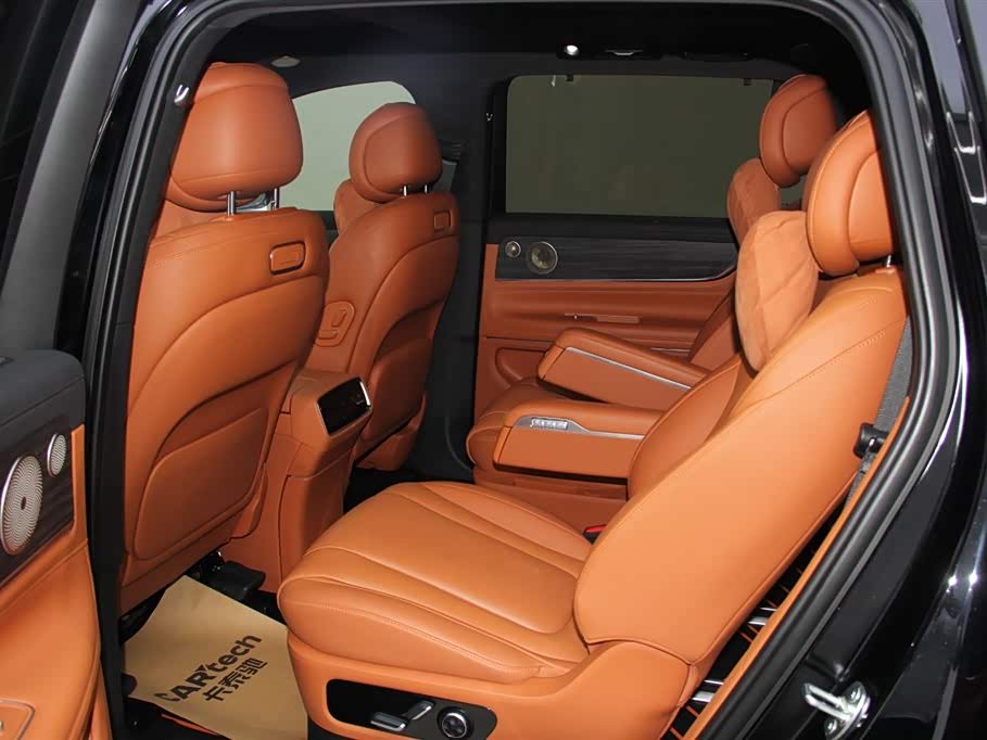 AITO Ask the world M9