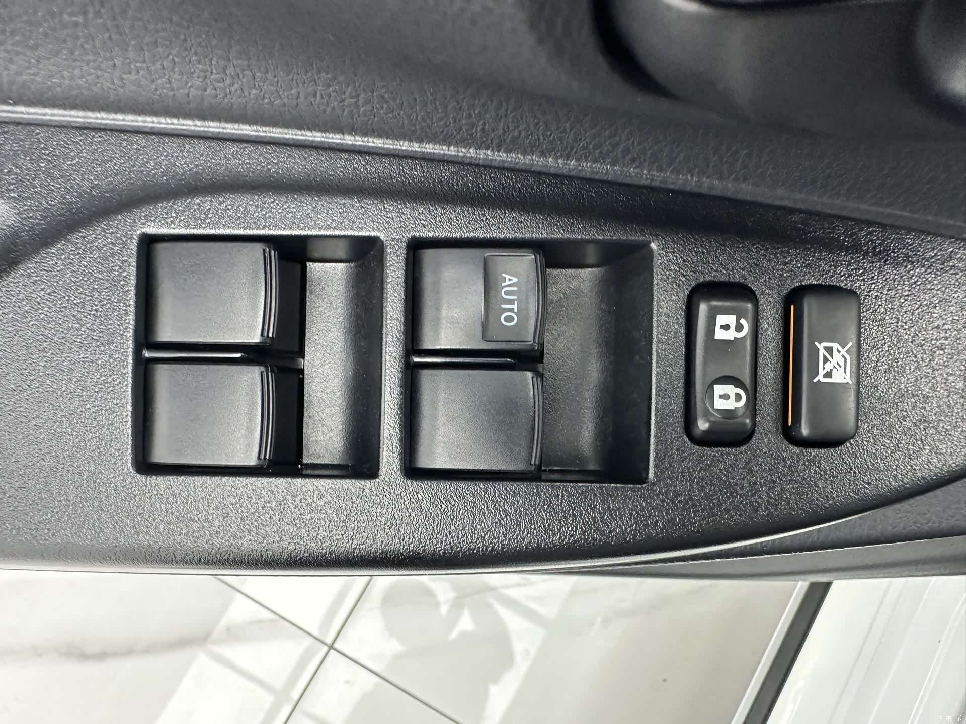 Toyota YARiS L, 2022 11