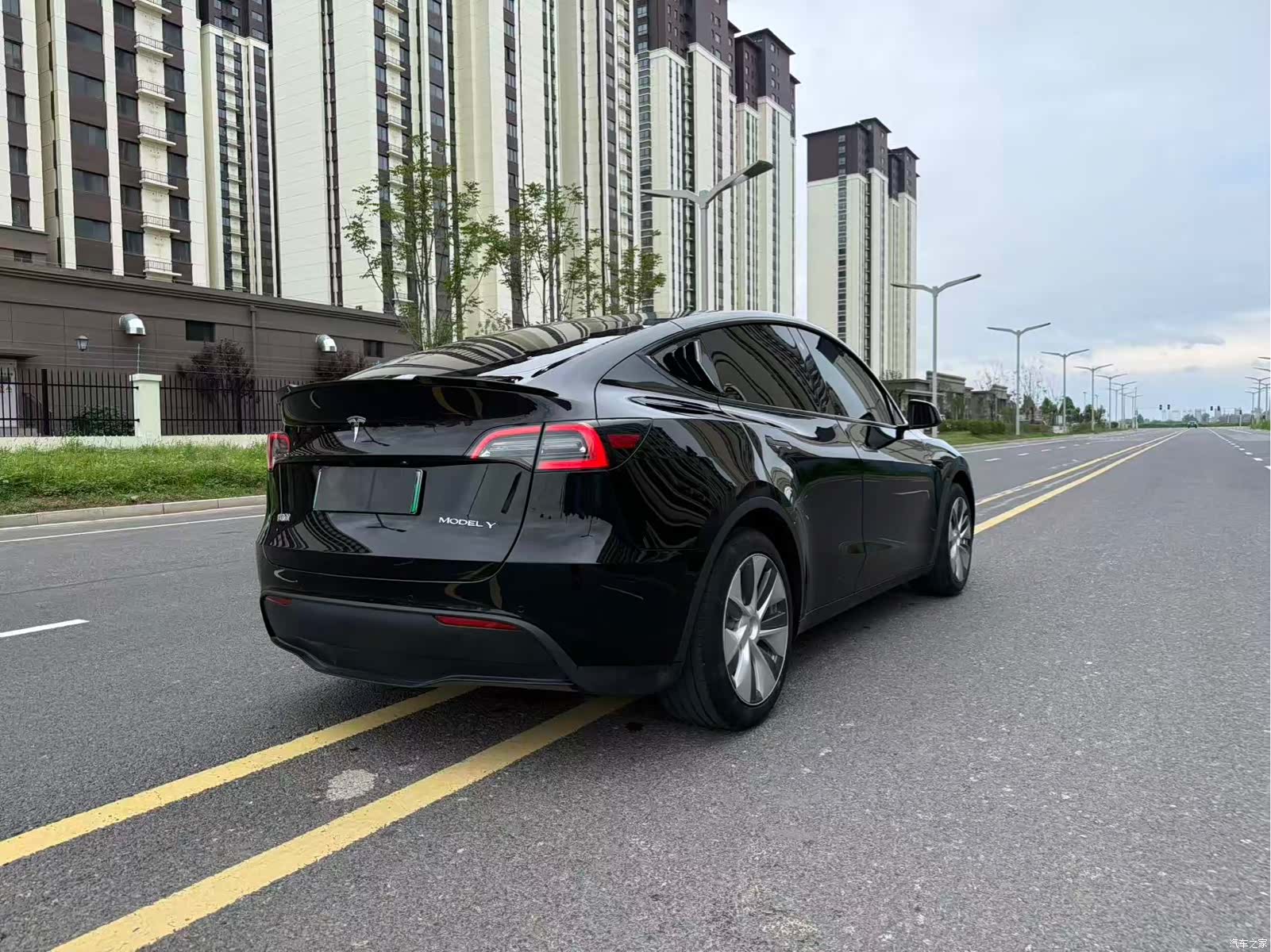 Tesla Model Y, 2023 11