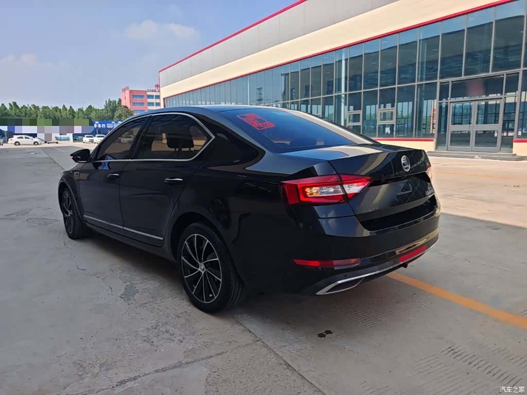 Skoda Octavia, 2018 все фото