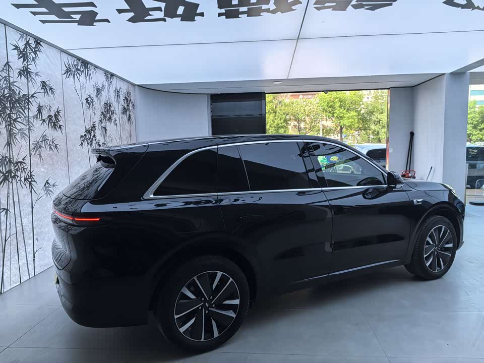 Li Auto Ideal L6