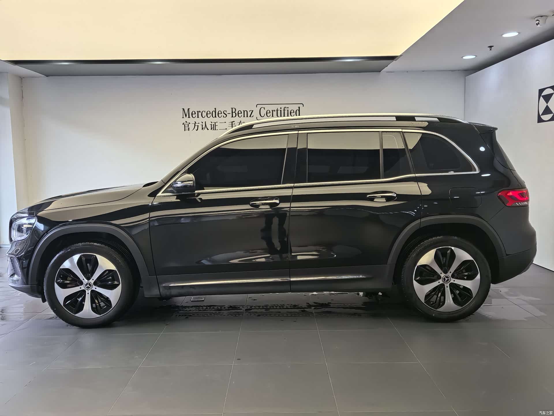 Mercedes-Benz GLB, 2023 2