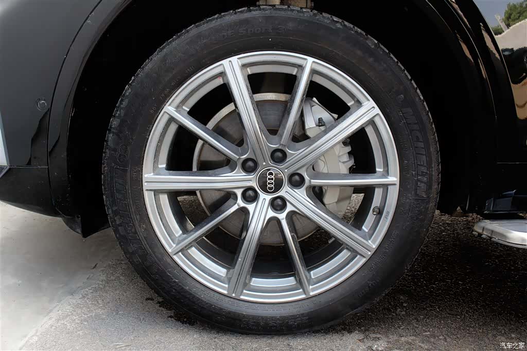 Audi Q5L, 2022 14
