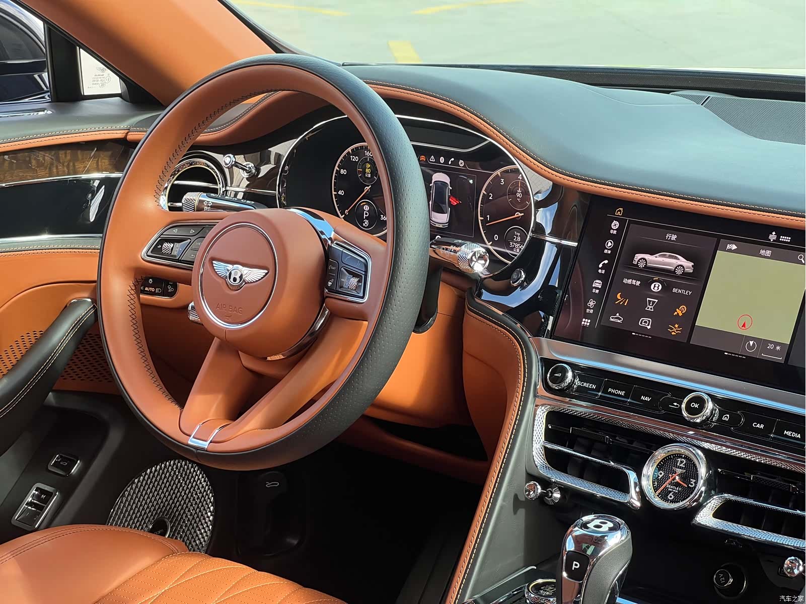 Bentley Flying Spur, 2022 13