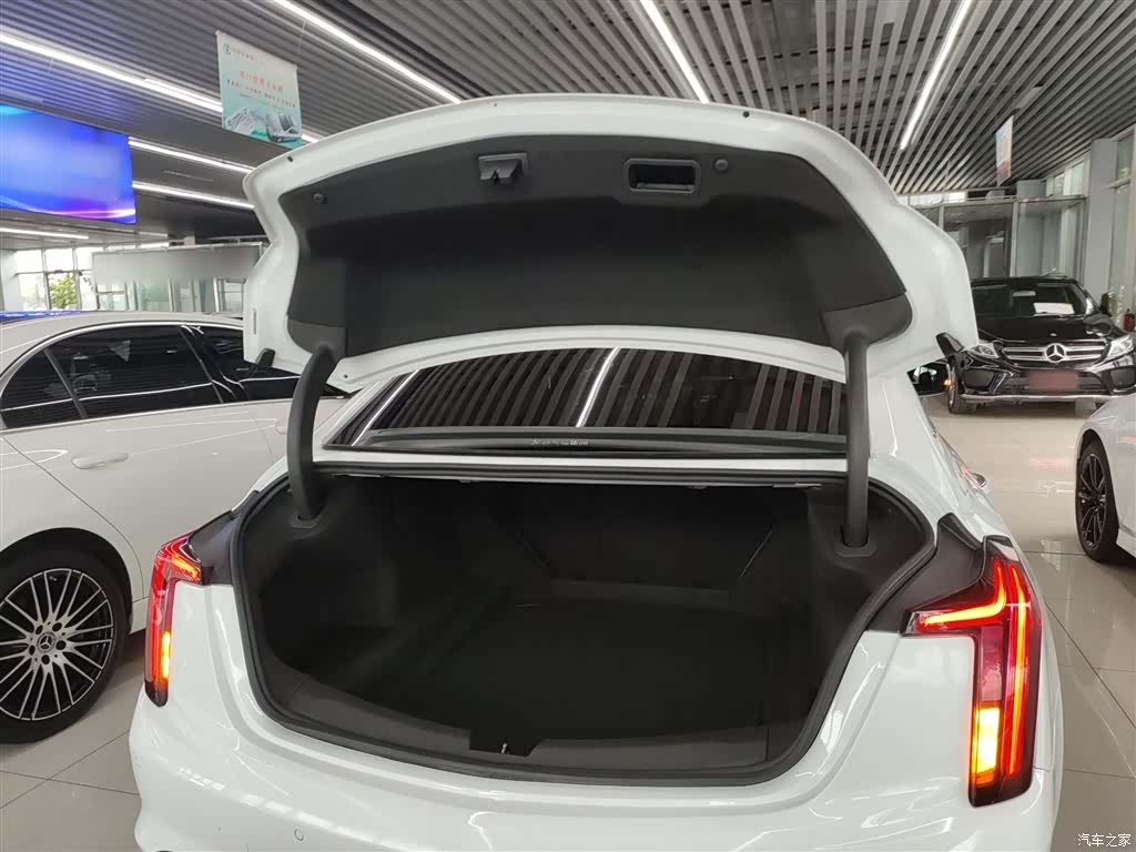 Cadillac CT5, 2021 19
