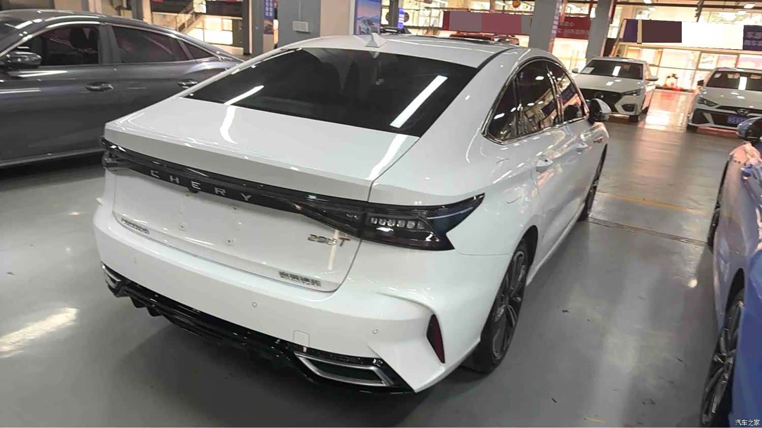 Chery Arrizo 8, 2022 7