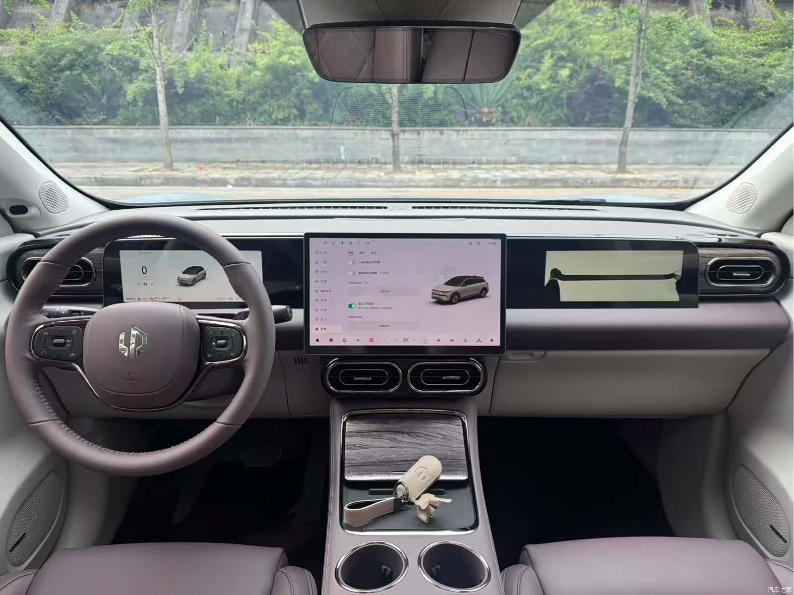 Leapmotor C11, 2025 все фото