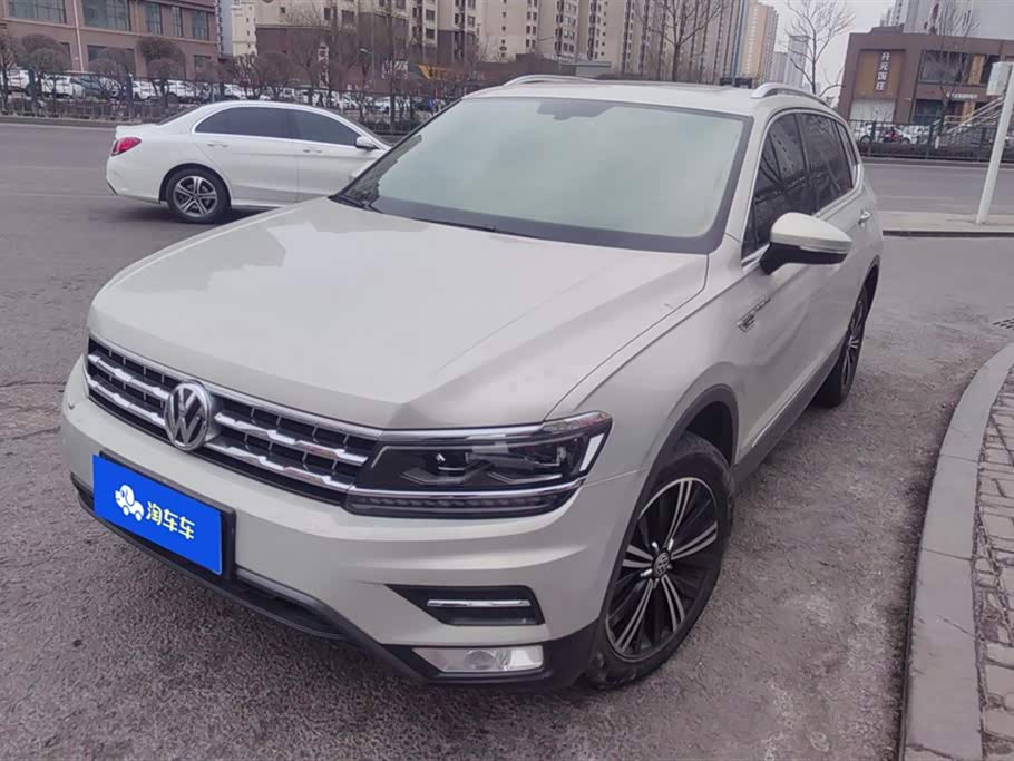 Volkswagen Tiguan L