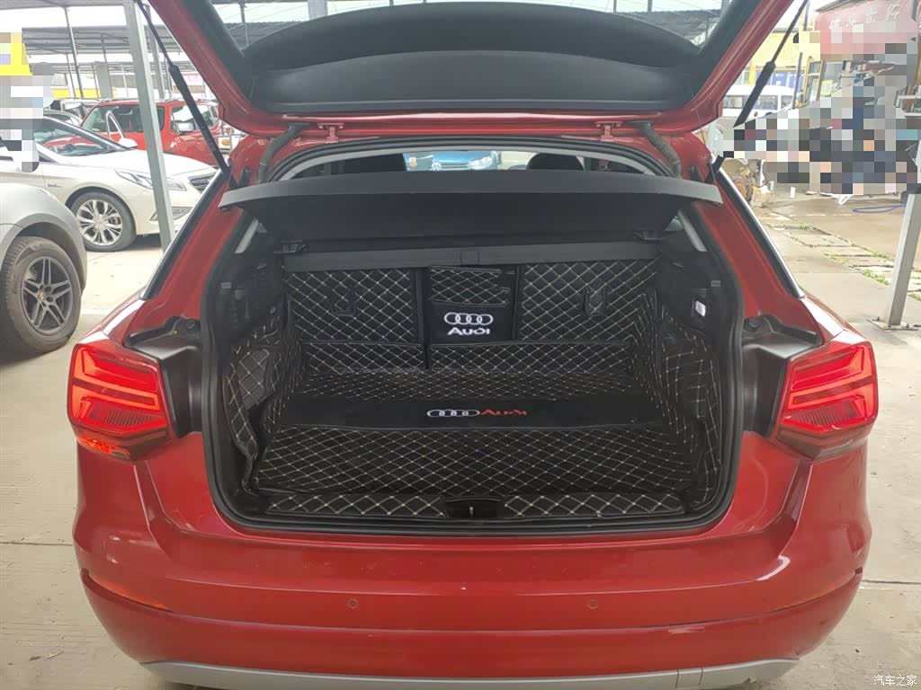 Audi Q2L, 2021 11