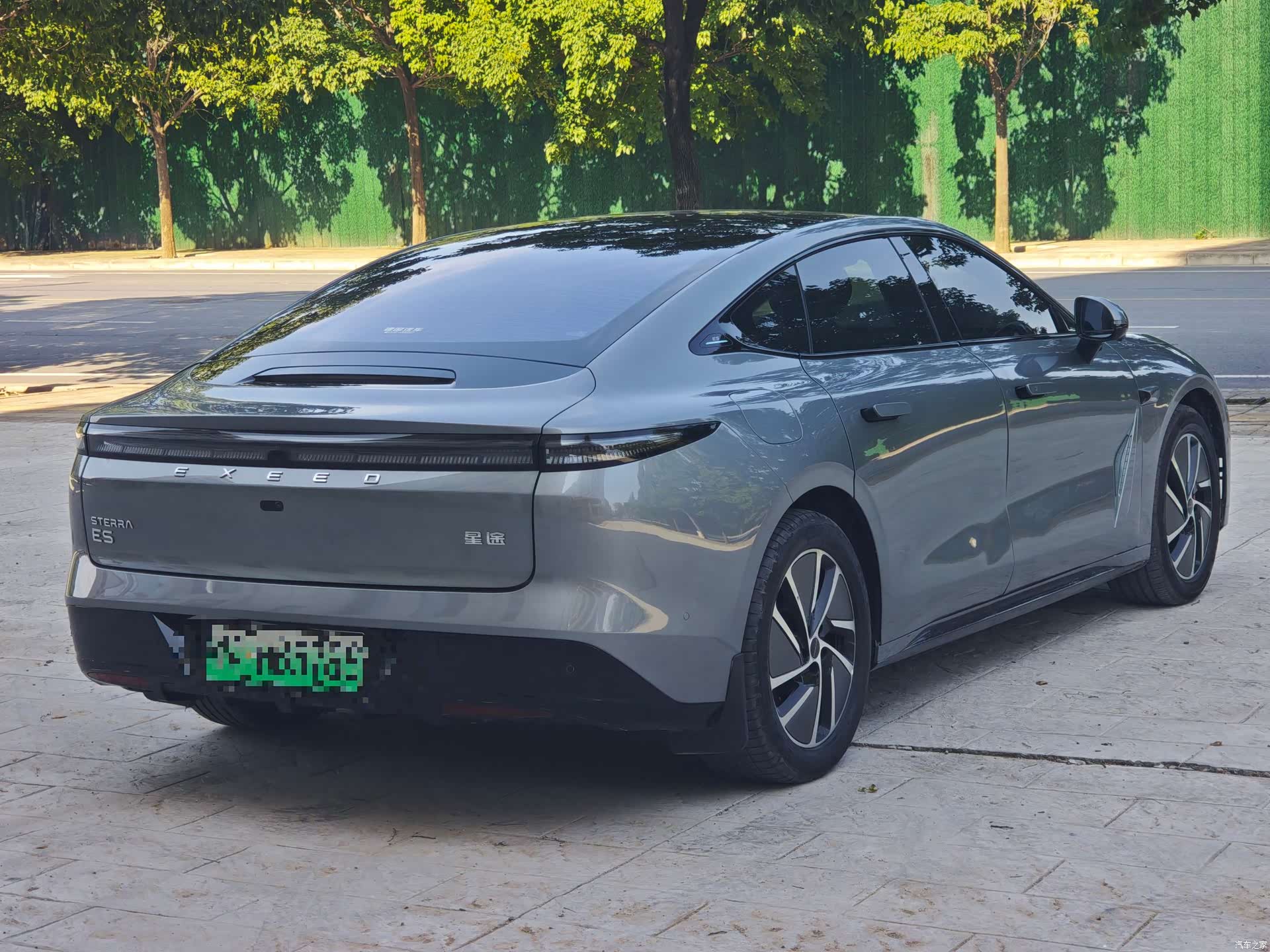 Exeed ES, 2025 9
