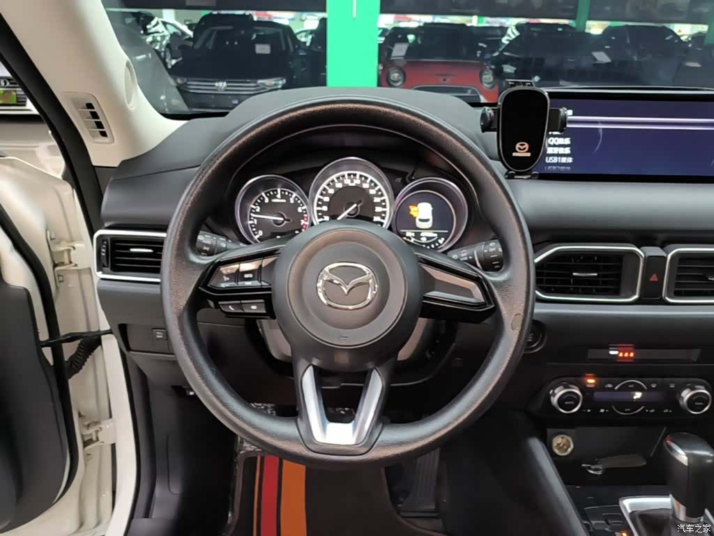 Mazda CX-5, 2024 11