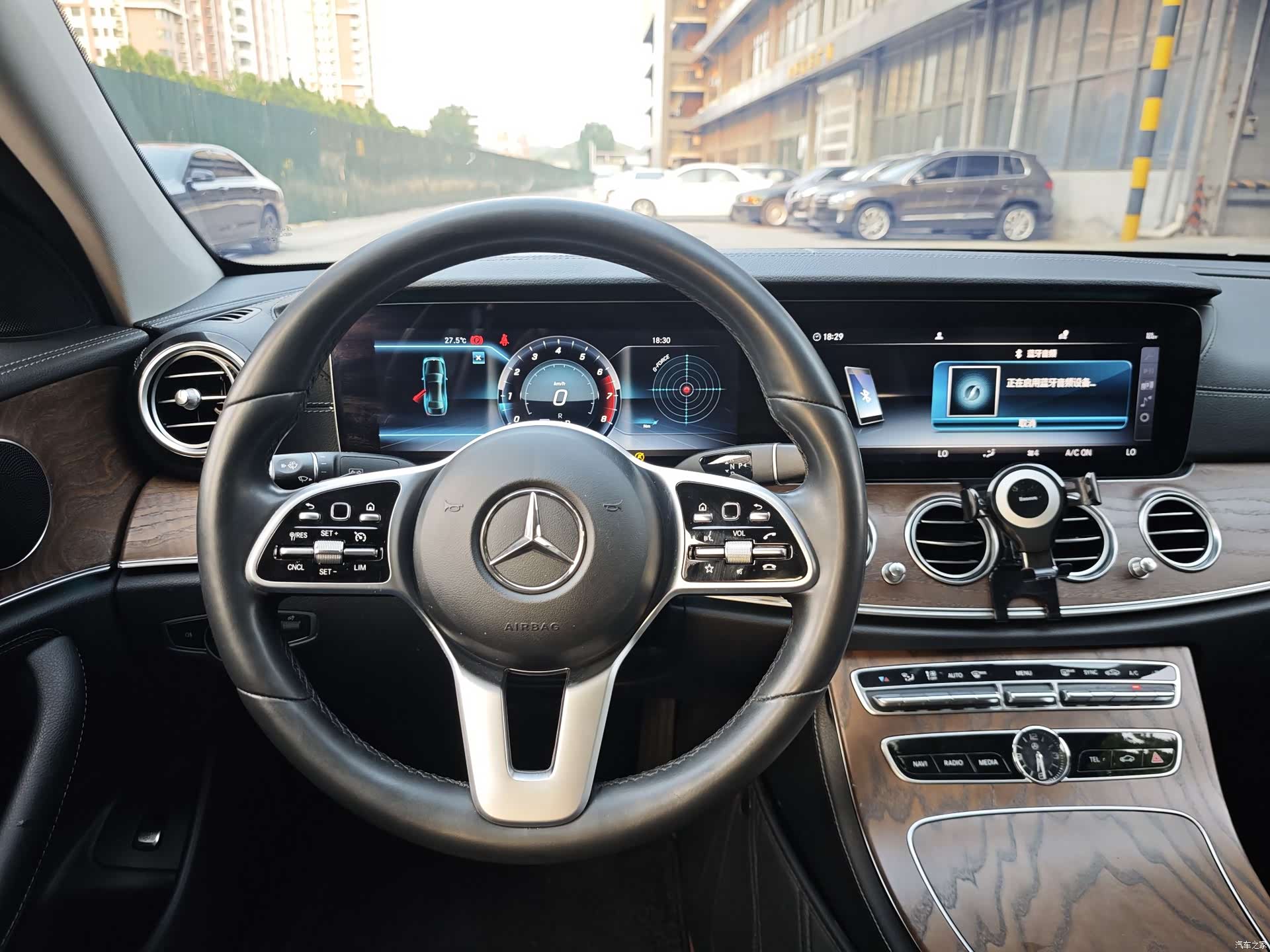 Mercedes-Benz E-Class, 2019 4