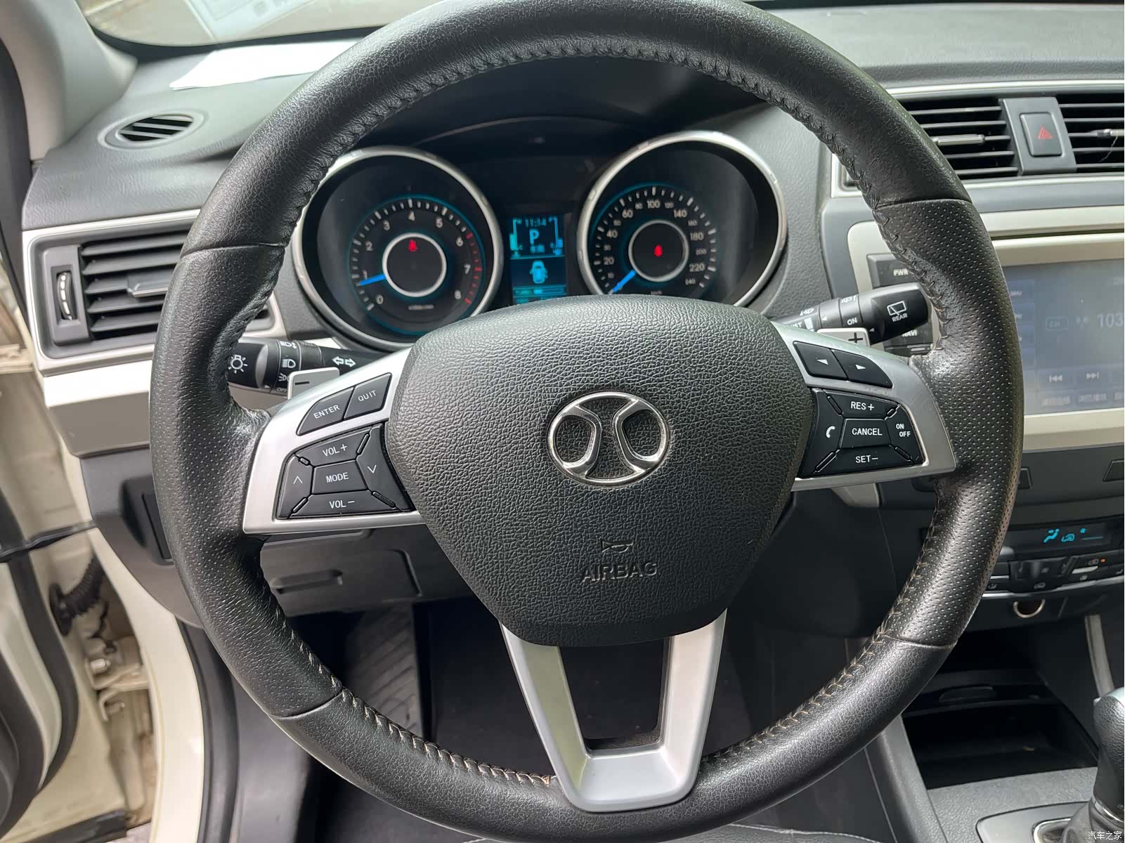 BAIC X65, 2016 10