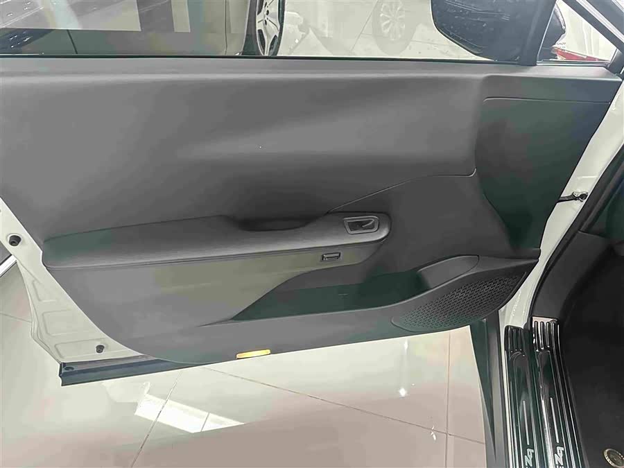 Toyota bZ3 2024, фото 5