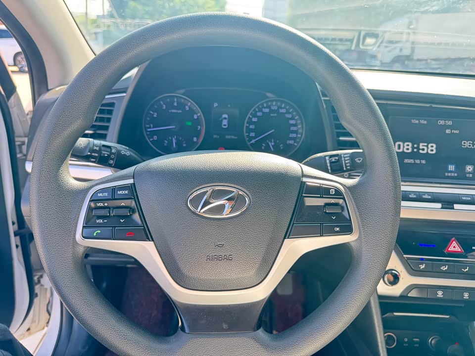Hyundai Lead