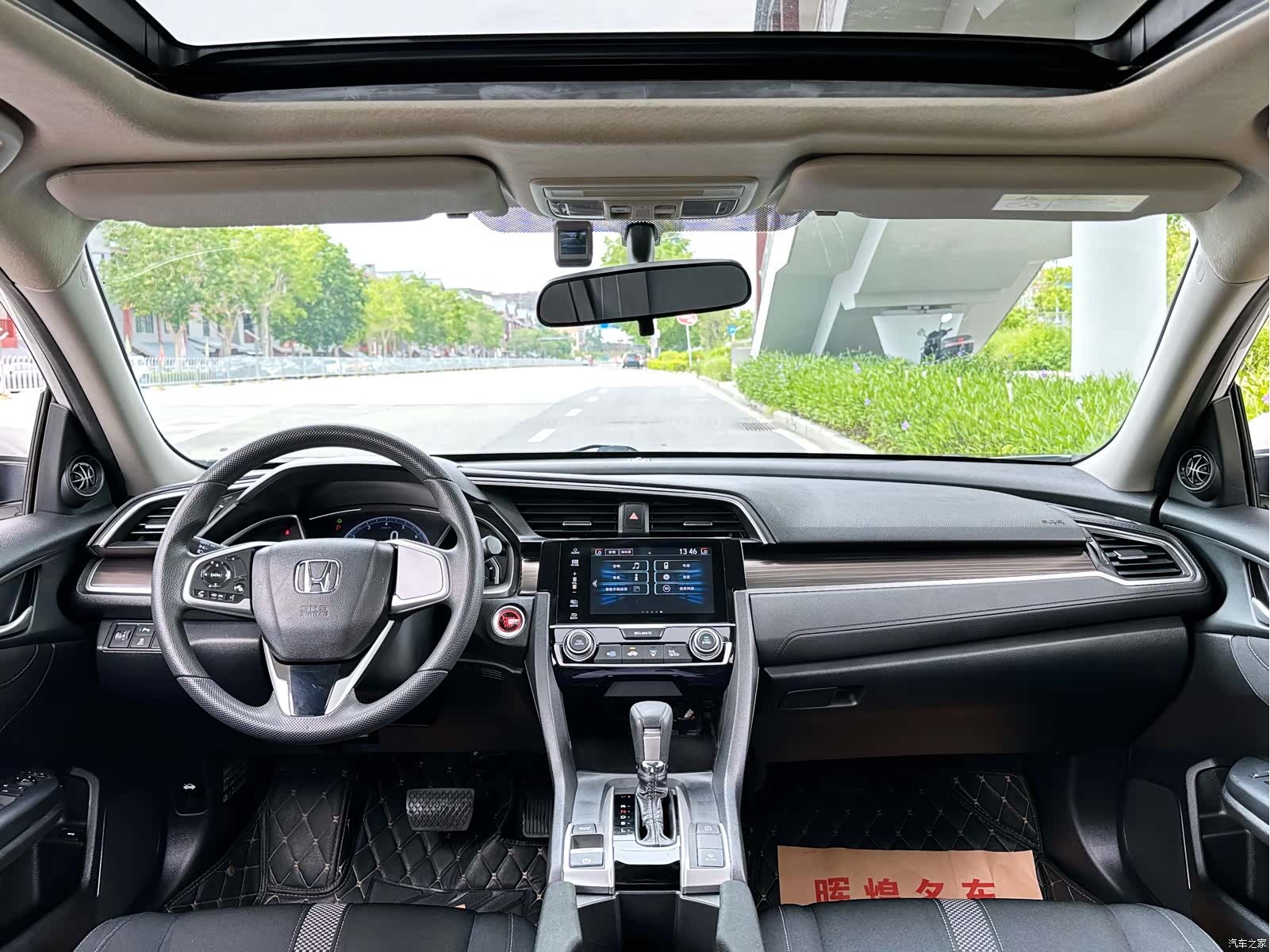 Honda Civic, 2019 все фото