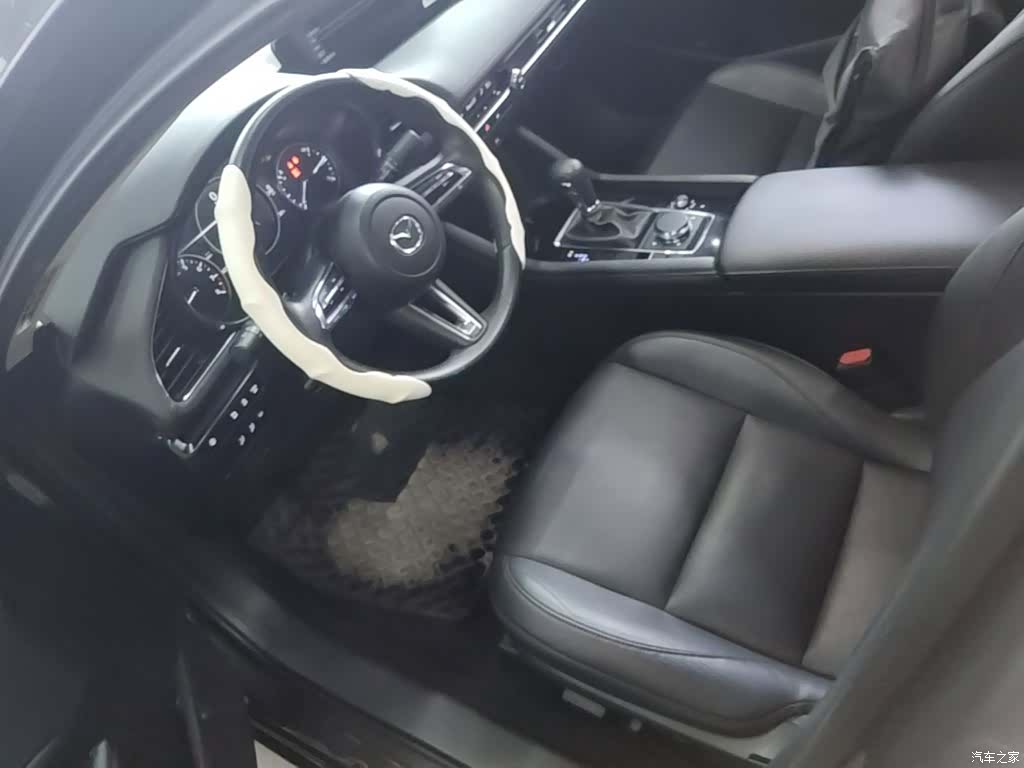 Mazda Mazda3, 2022 15