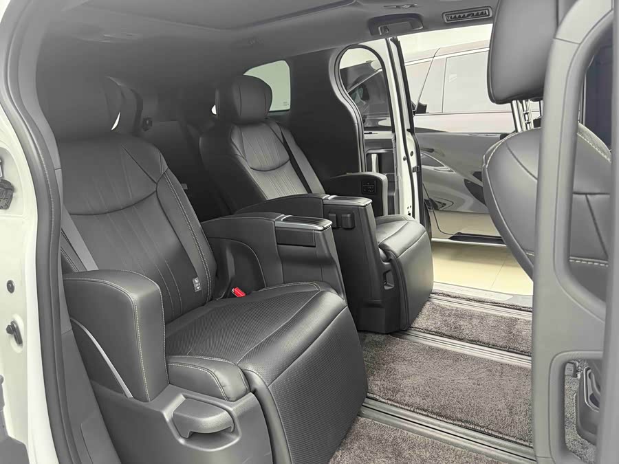 Toyota SIENNA 2024, фото 20