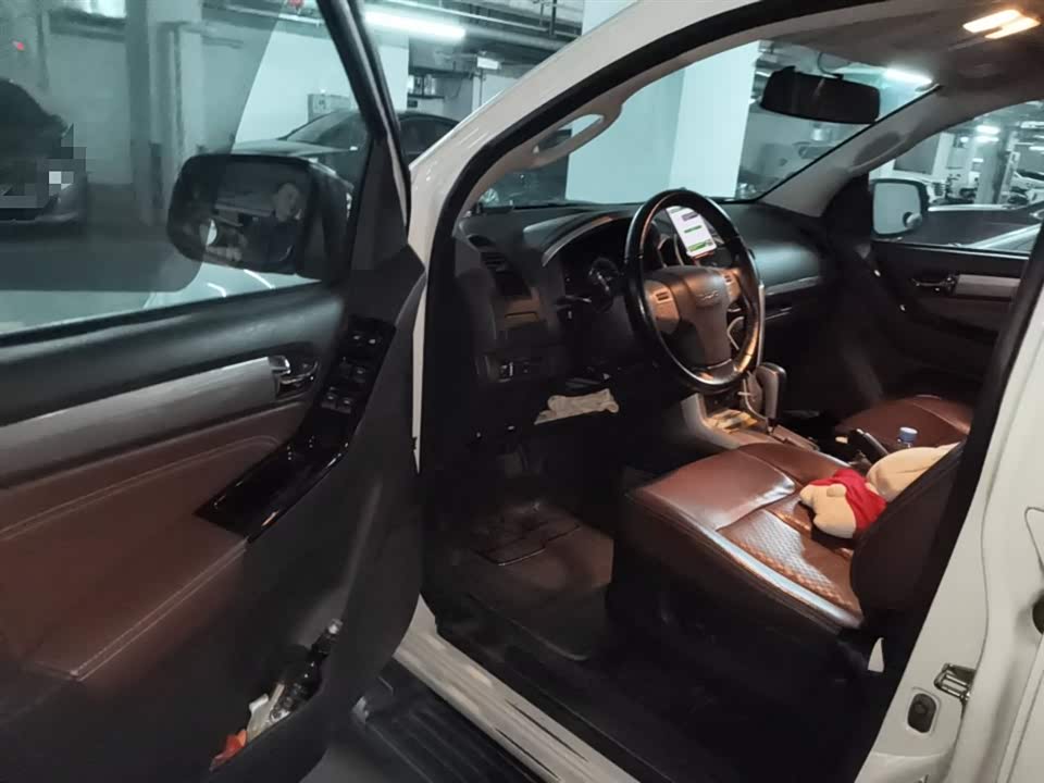 Isuzu mu-X Shepherd Ranger