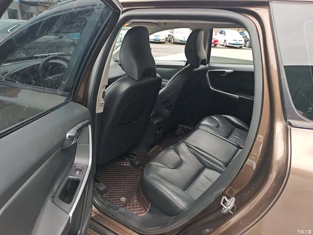 Volvo XC60, 2014 17