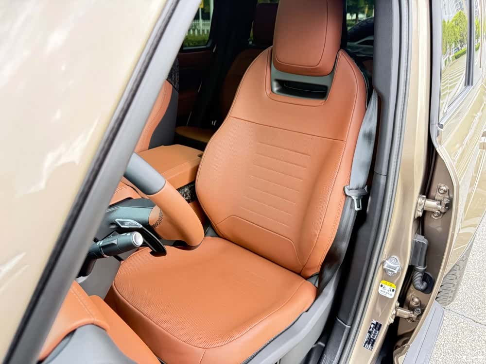 Land Rover Defender, 2026 10