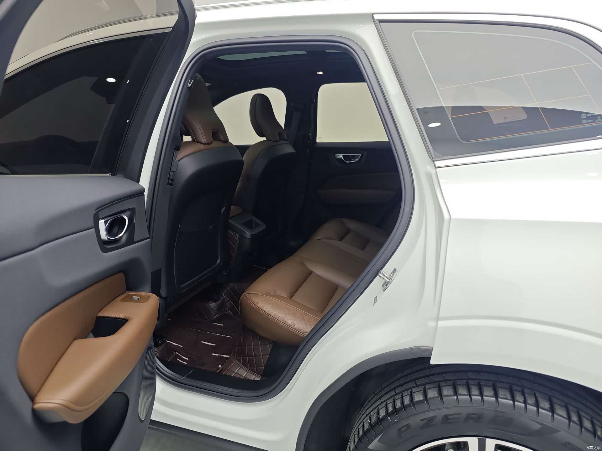 Volvo XC60, 2021 11