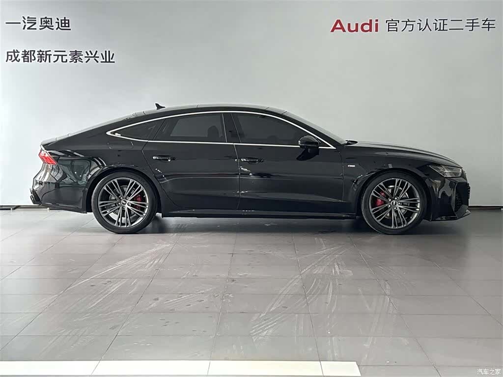 Audi A7, 2024 3