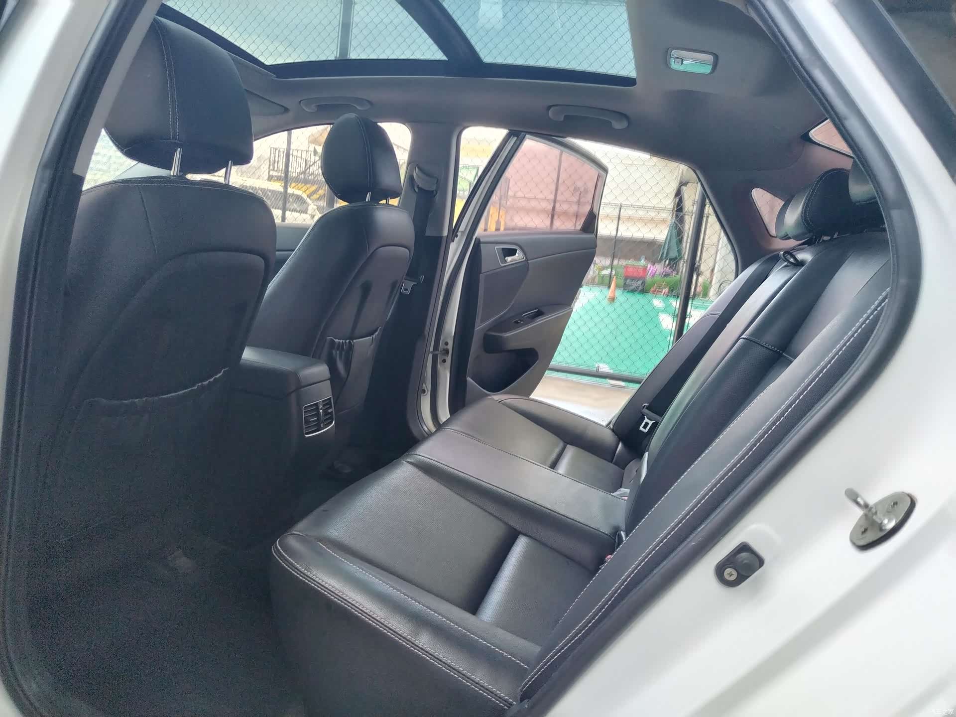Hyundai GLS, 2016 11