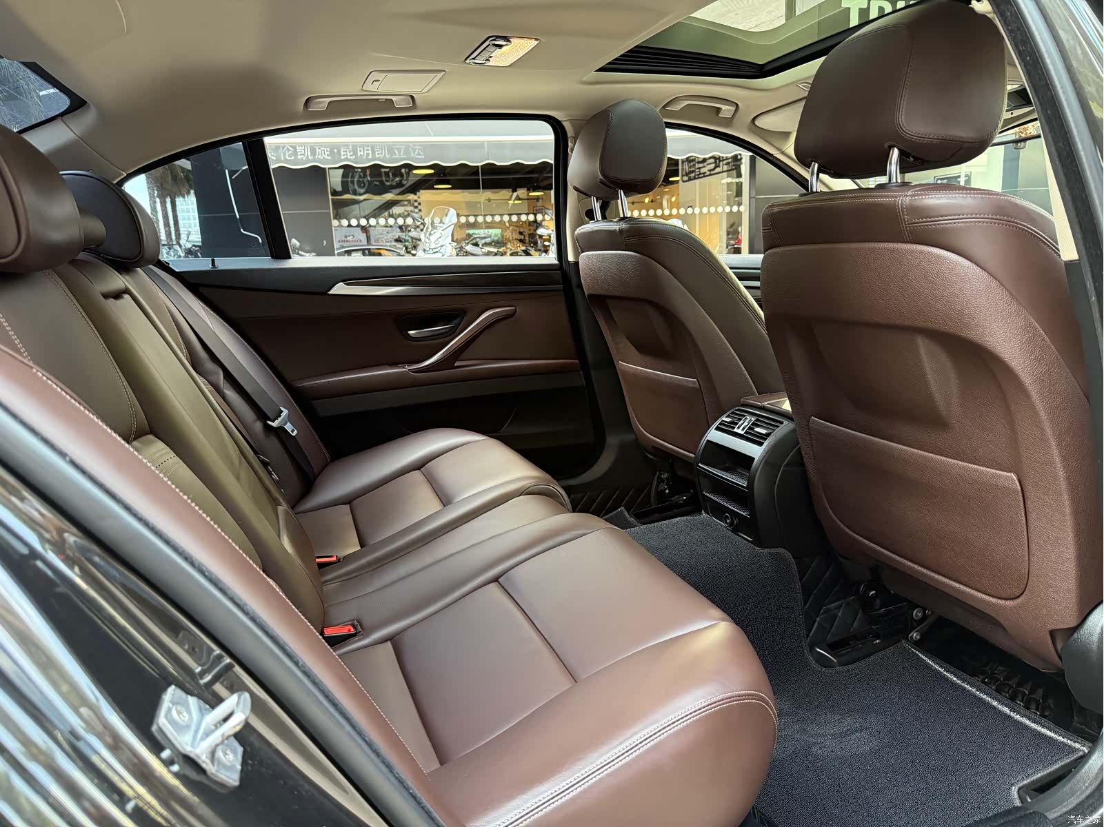 BMW 5 Series, 2016 27