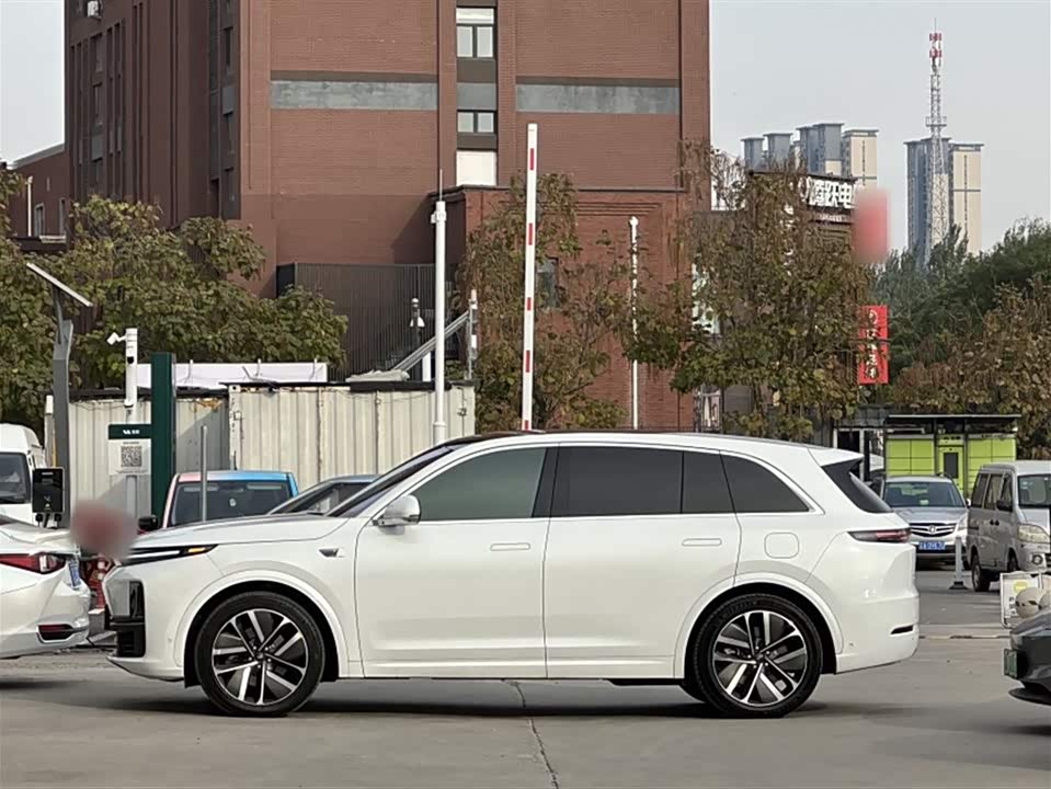 Li Auto Ideal L7