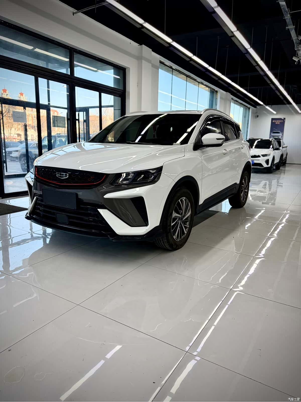 Geely Coolray, 2022 1