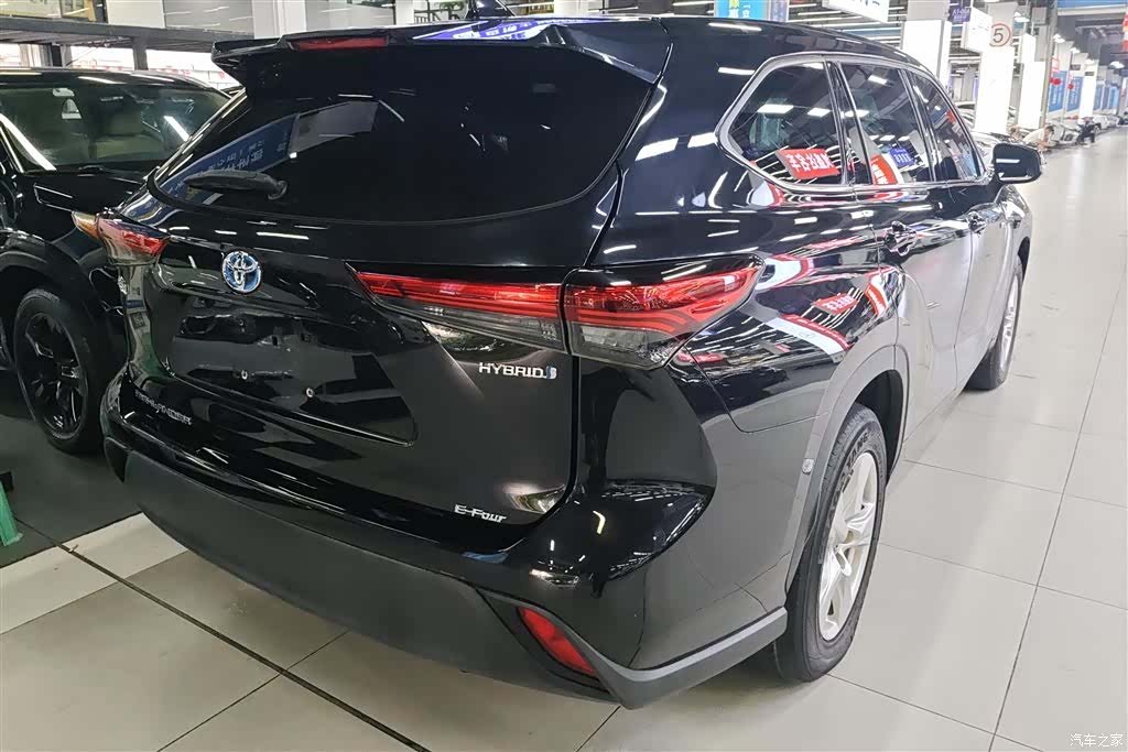 Toyota Highlander, 2022 3
