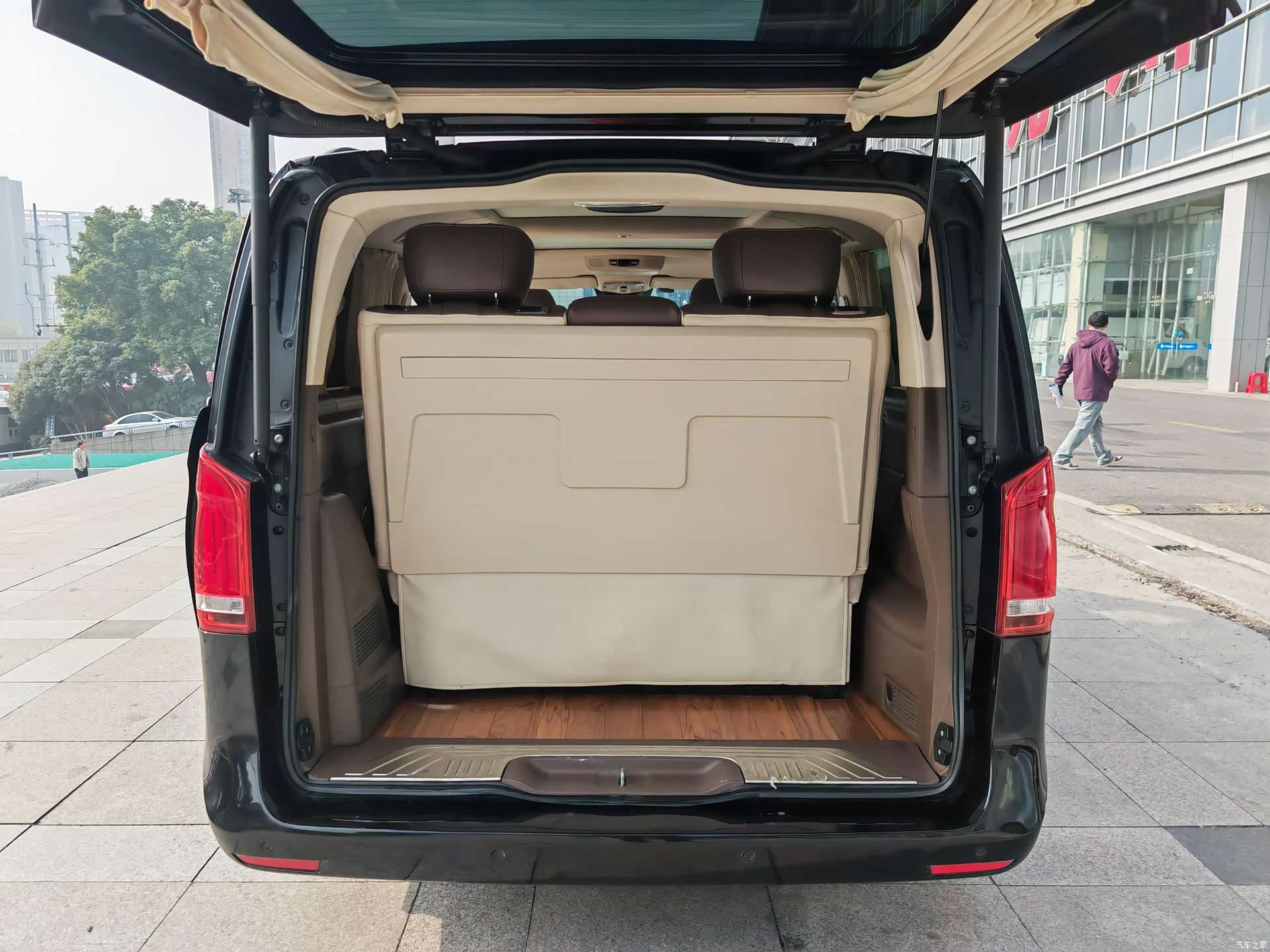 Mercedes-Benz V-Class, 2019 25
