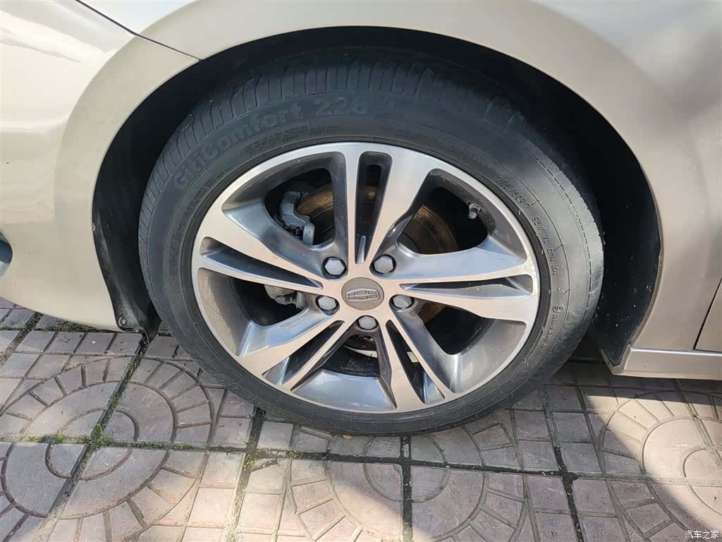 Geely Binray, 2019 23