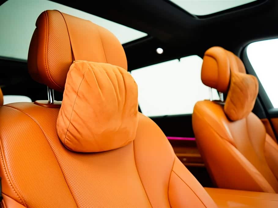 AITO Ask the world M9