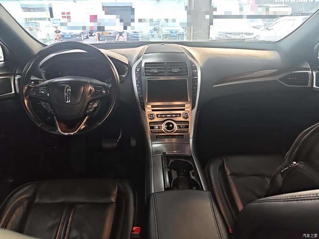 Lincoln MKZ, 2018 10