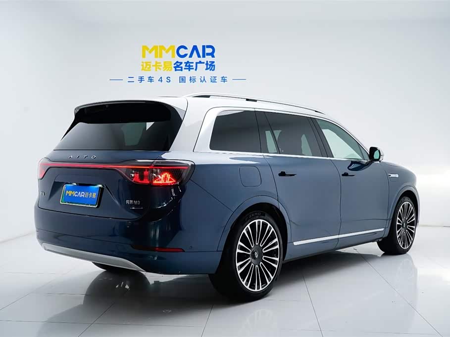 AITO Ask the world M9