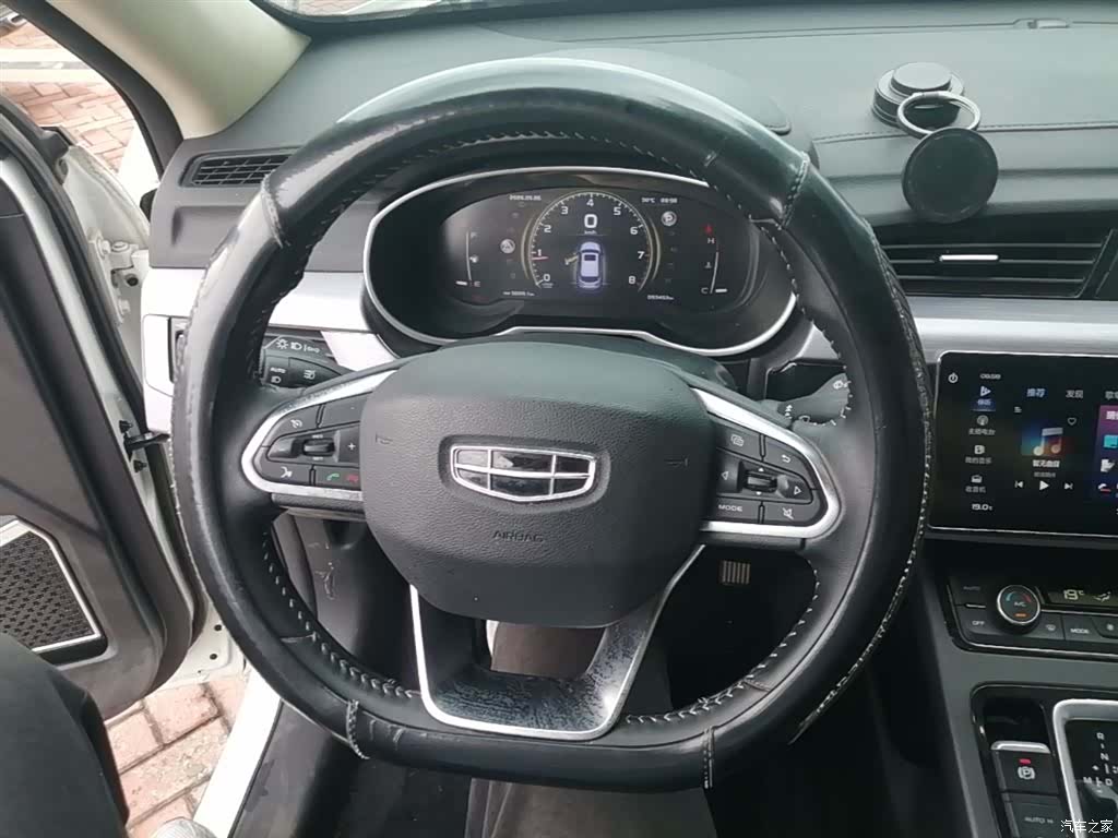 Geely Boyue, 2021 11
