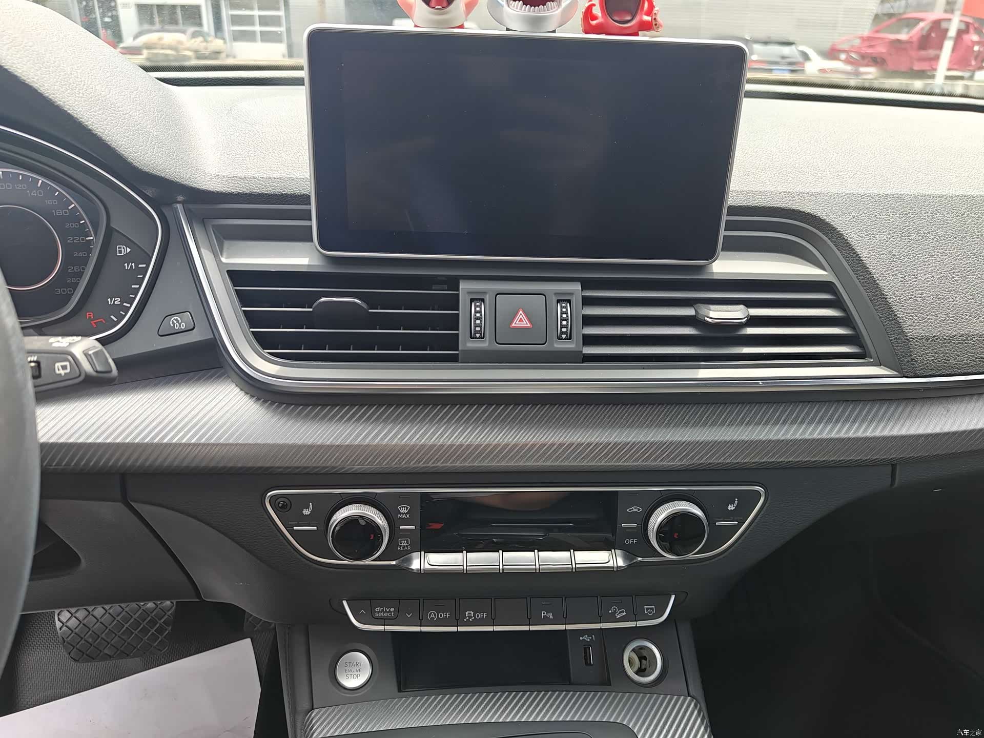 Audi Q5L, 2019 12