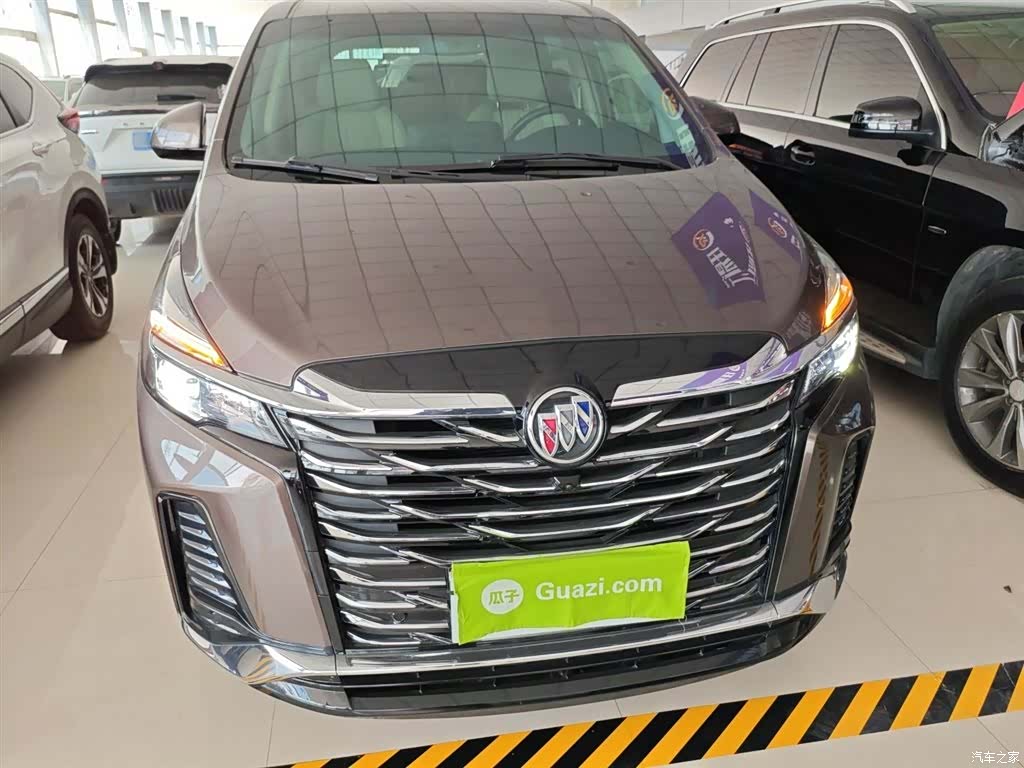 Buick GL8, 2023 3