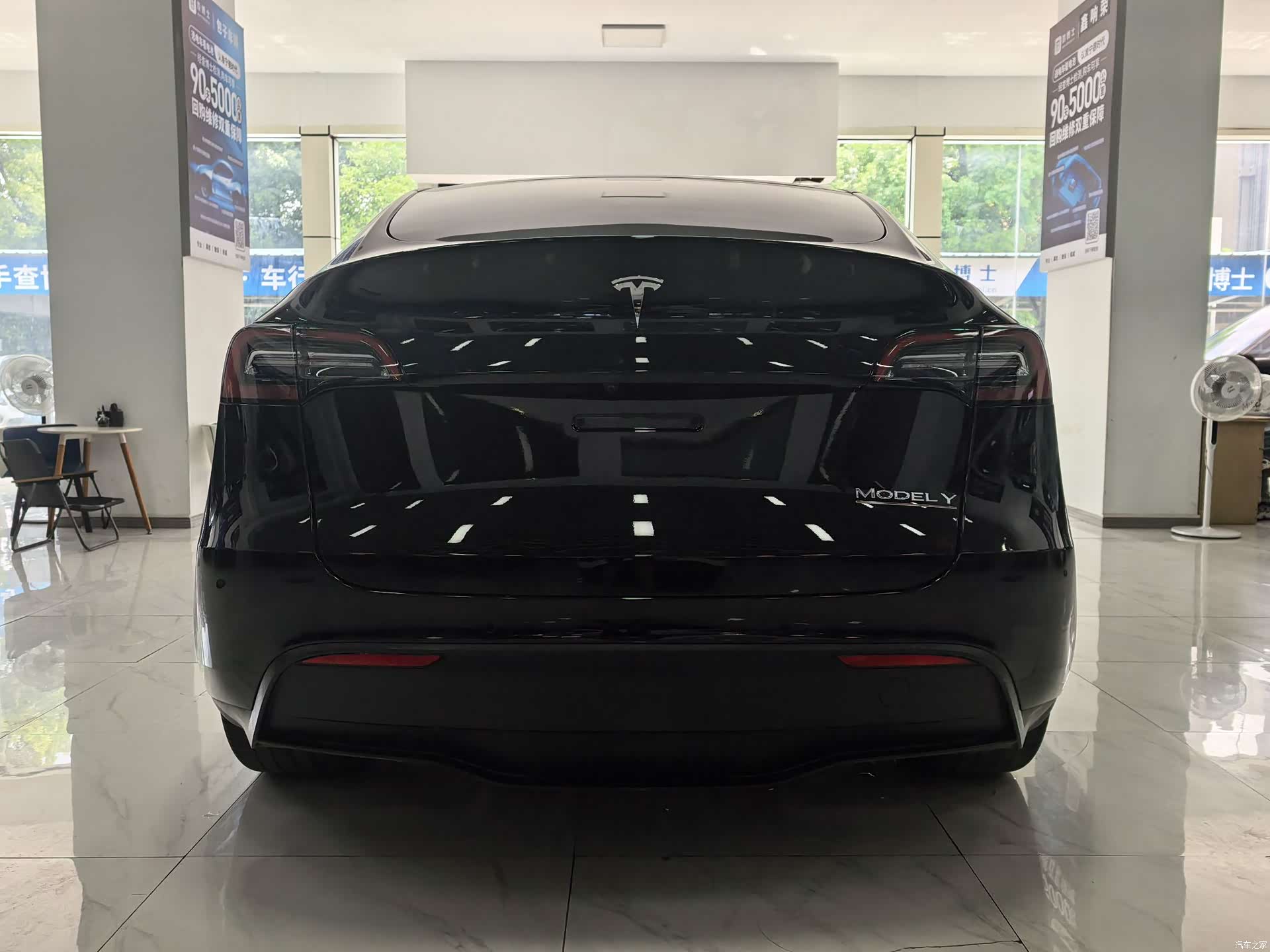 Tesla Model Y, 2022 13