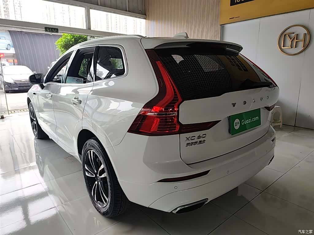 Volvo XC60, 2018 все фото